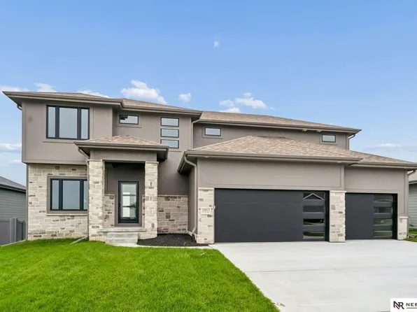 10911 N 161st Ave, Bennington, NE 68007