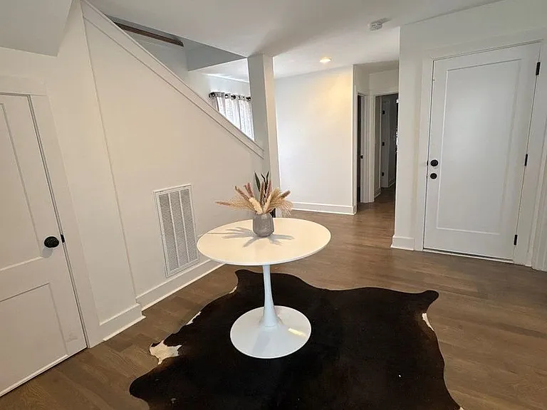 616 Stockell St #B — Photo 6