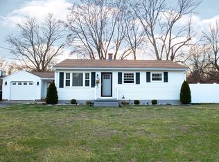 114 Newhouse St, Springfield, MA 01118