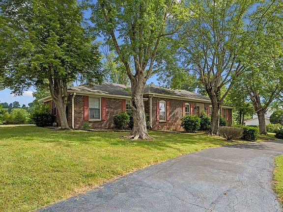 2nd image of 1202 Sycamore Valley Rd