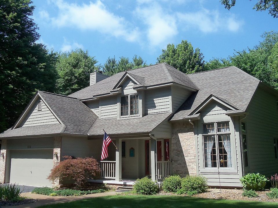 1st image of 374 Clint Ct