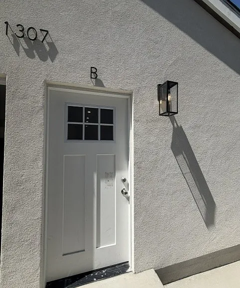 1307 W 96th St #B — Photo 11