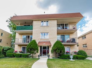 6111 W Leland Ave APT 302, Chicago, IL 60630