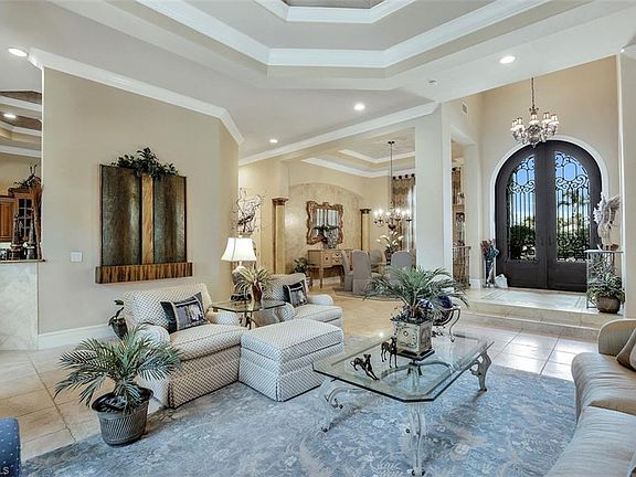 4th image of 10801 Isola Bella Ct