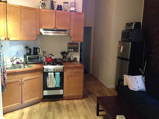 Rented by Empire City Real Estate LLC | media 11