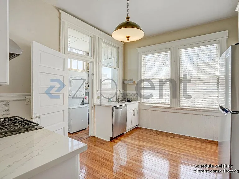 2132 Jones St — Photo 9