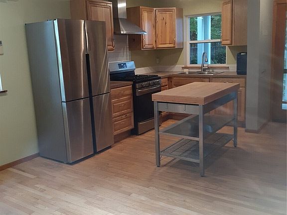 2nd image of 353 Wallace Way NE #8