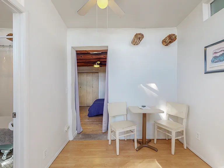 601 Noble Pl NE #2 — Photo 3