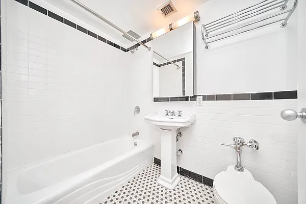 Rented by Living New York | media 18