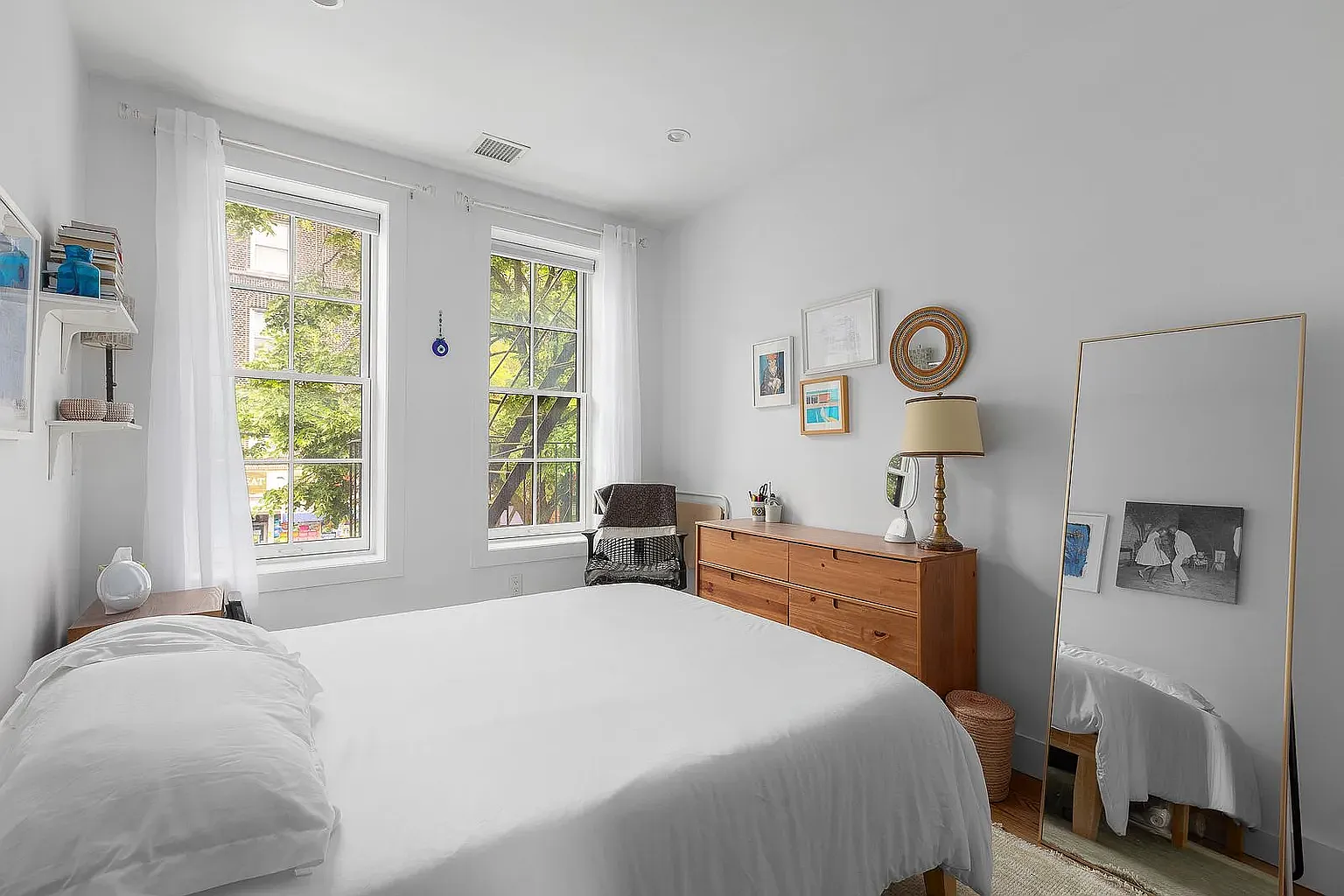 840 Franklin Avenue — Photo 4