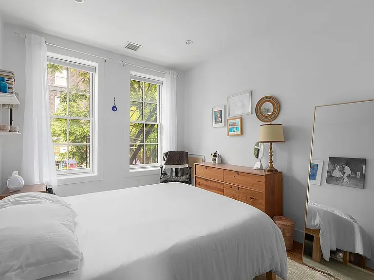 840 Franklin Ave #3F — Photo 4