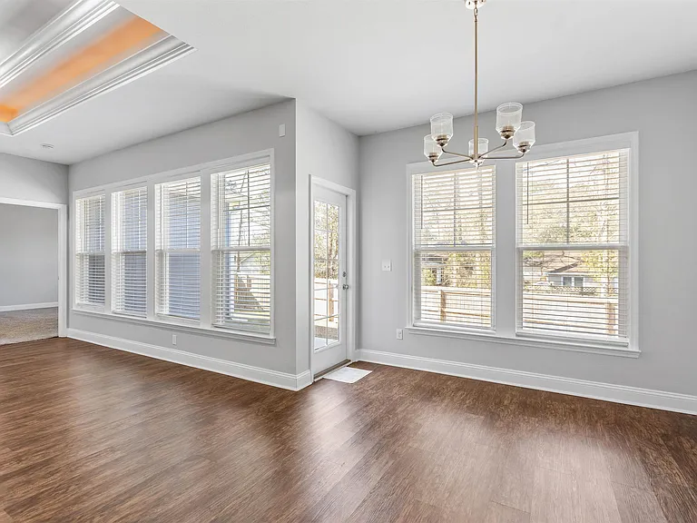 8756 Glenoak Trl — Photo 9