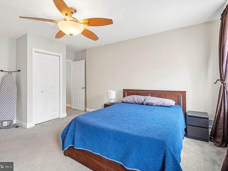 2040 Orleans St — Photo 10