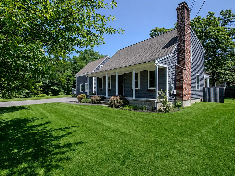 44 Basswood Dr — Photo 15