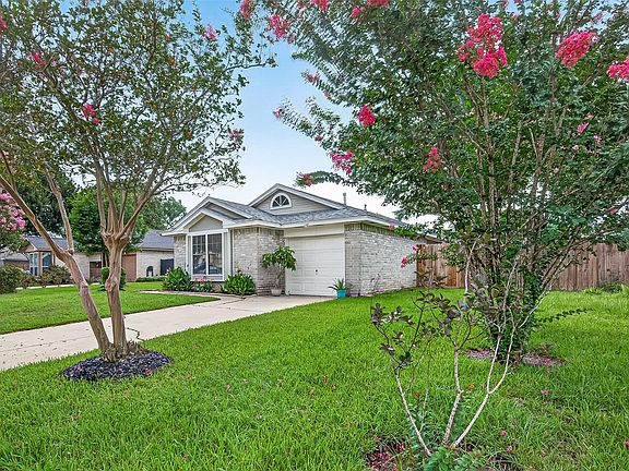 2nd image of 6718 Bluebottle Ln