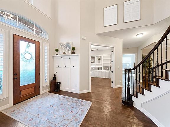 4th image of 760 Coleto Creek Dr