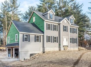 91 Sesame St, Dracut, MA 01826