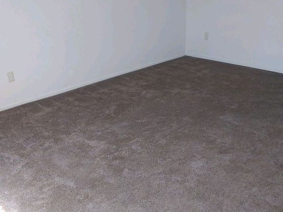2nd image of 721 Corvette Dr APT 4