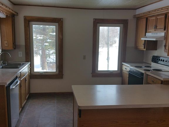 2nd image of 45401 149th Ave