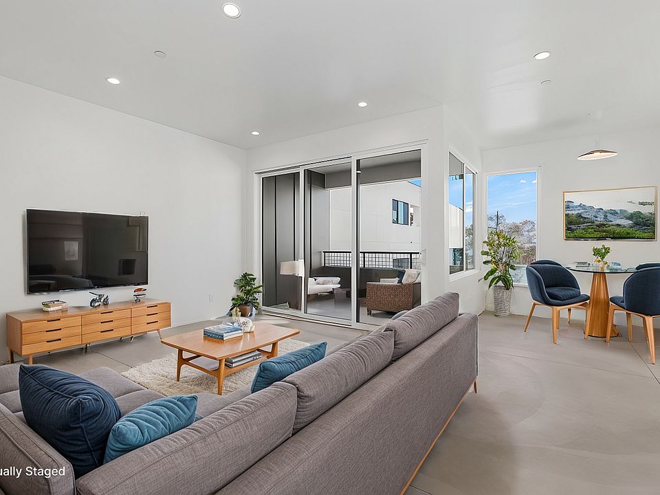 1st image of 2031 Albatross St