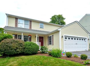 7 Amanda Dr, Cumberland, RI 02864
