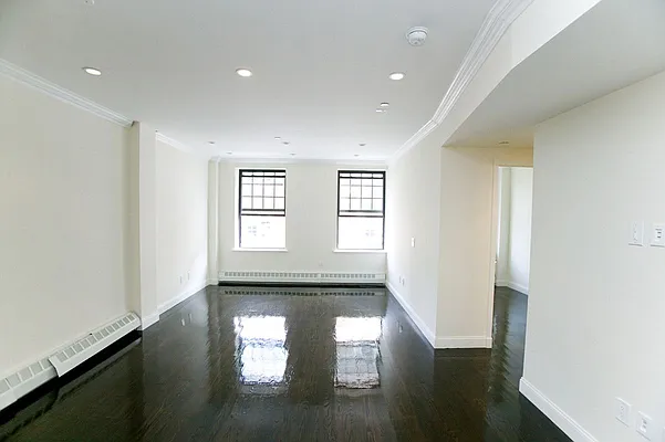 Rented by Jonis Realty | media 5