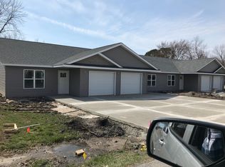 101 E Finucane St, Marion, IL 62959