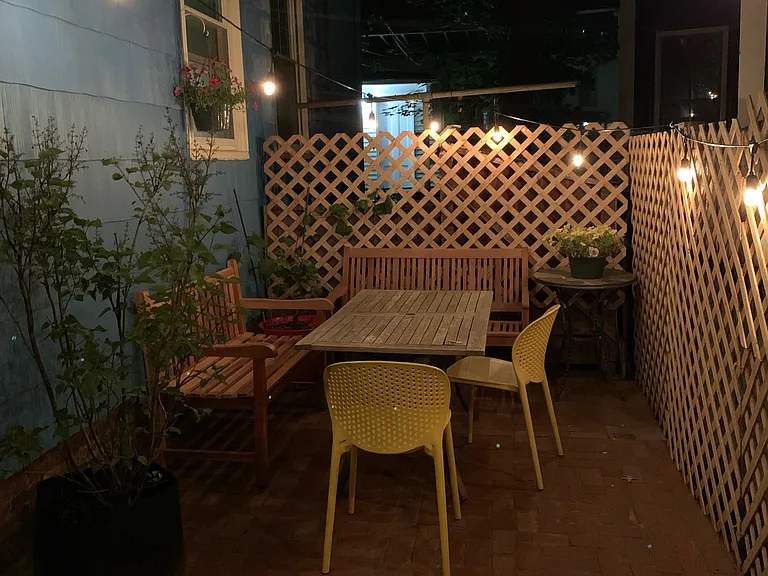 1612 Cambridge St — Photo 12