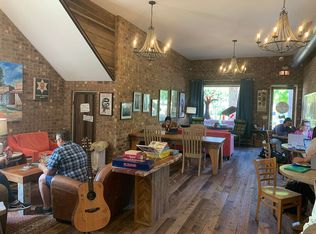 806 Arabella St, Taylor, MS 38673
