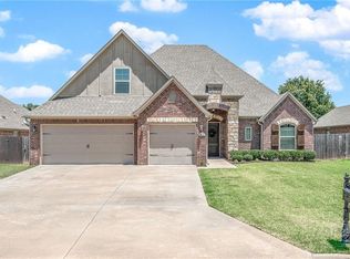 5615 Williamson Pl, Fort Smith, AR 72916