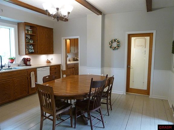 5th image of 422 W Allyn St