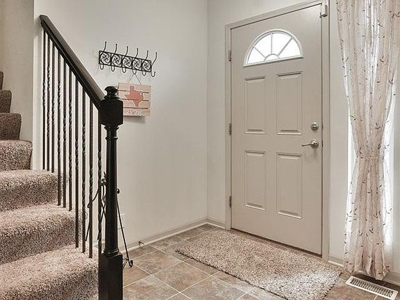 3rd image of 4502 Waterford Ave
