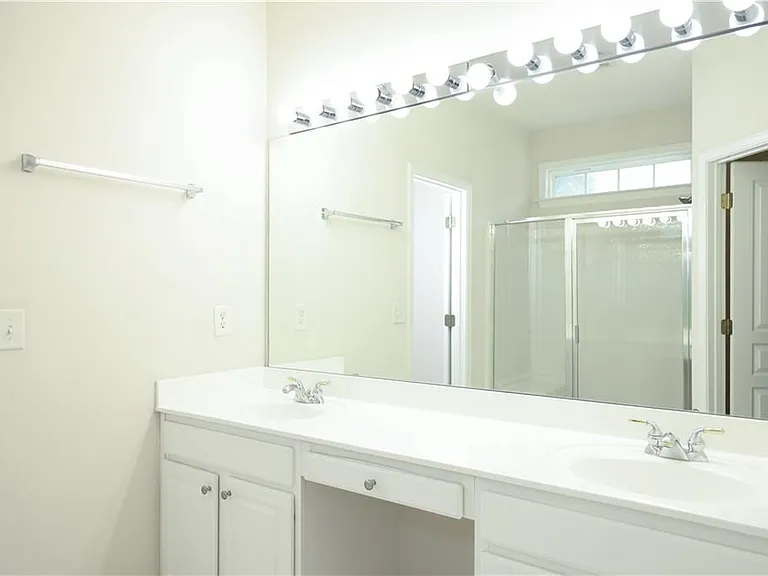 6335 Waveland Dr — Photo 8