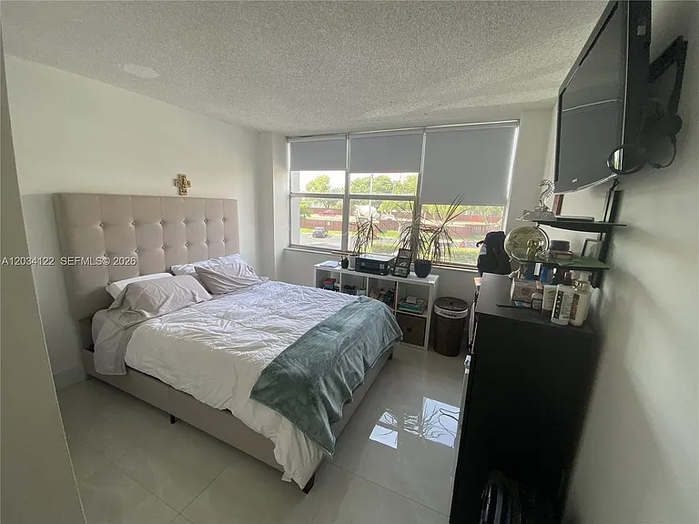 1200 NE Miami Gardens Dr #206W — Photo 8