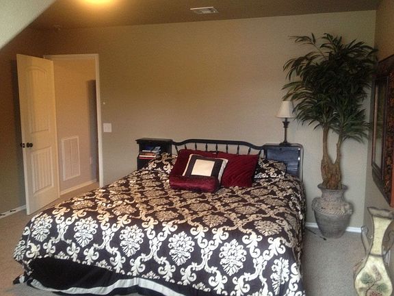 4th bedroom upstairs