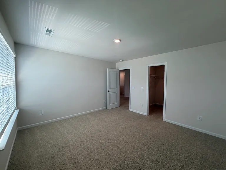 1121 Tilburn Ter — Photo 41