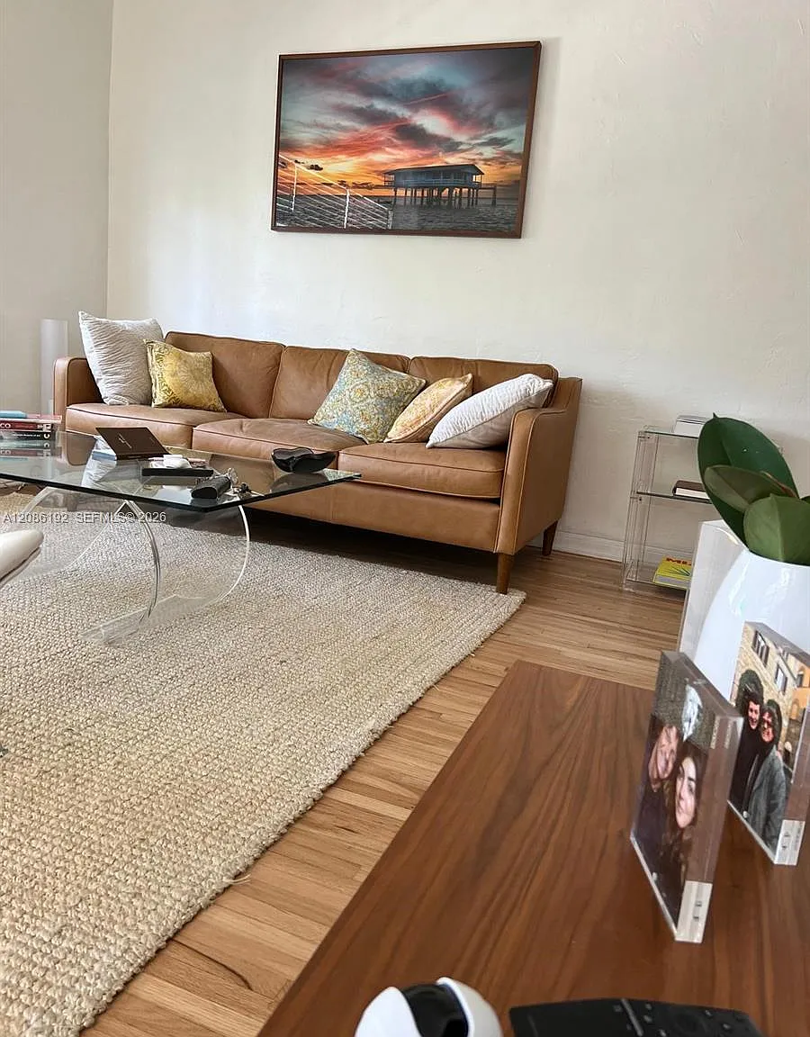 Lincoln Place Condo — Photo 3
