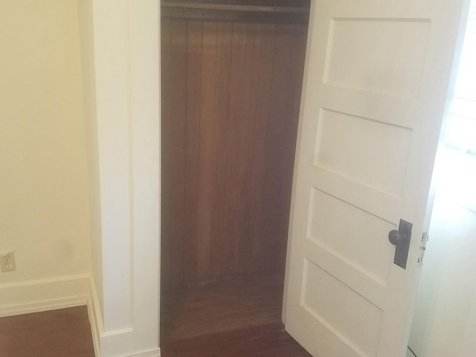 1st image of 2206 L St #2