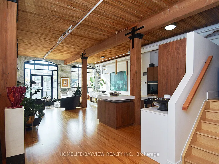 993 Queen St W #203 — Photo 13