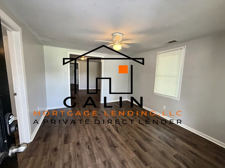 1330 Golden St — Photo 15