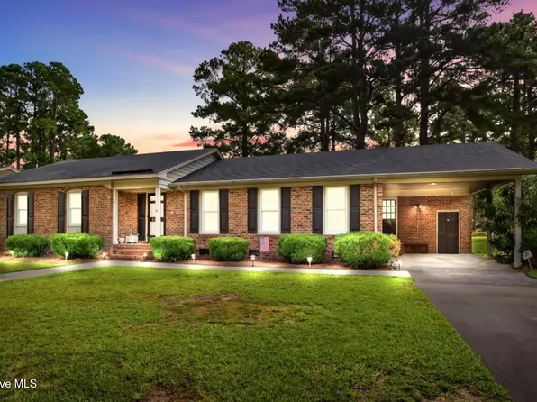 2009 Fairview Way, Greenville, NC 27858