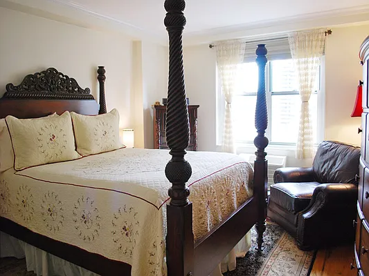 Sold by Sotheby's International Realty | media 8