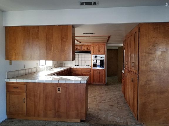 4th image of 26603 Corona Dr