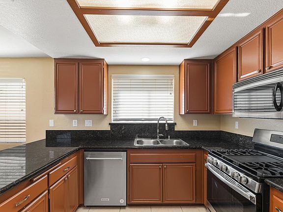 High End Appliances and Granite Countertops