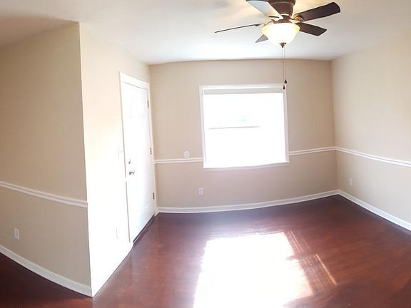 5th image of 2469 Dolphin Ave