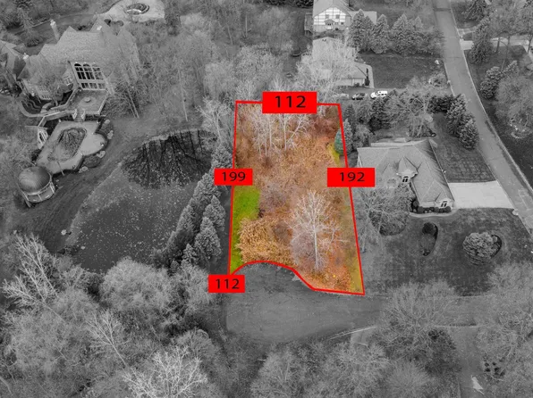 6304 Woodcock Ct, Washington, MI 48094