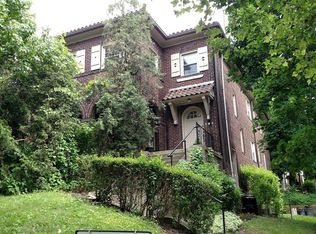 5716 Beacon St, Pittsburgh, PA 15217