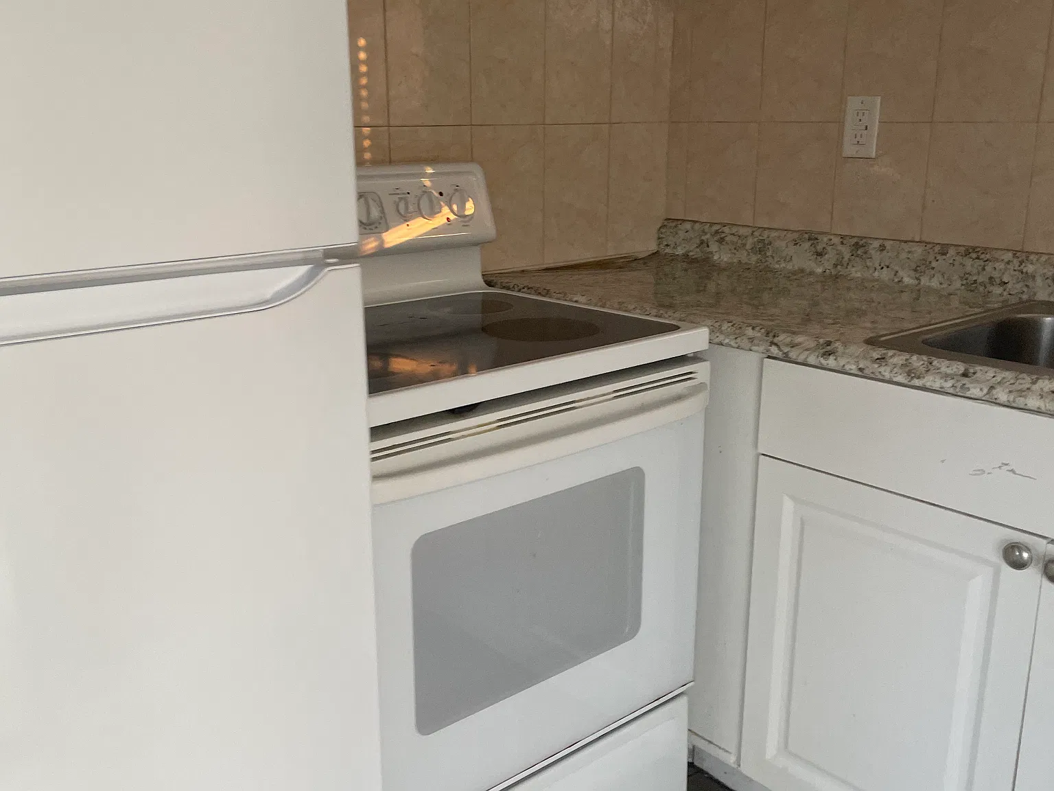 9376 Midway St — Photo 2
