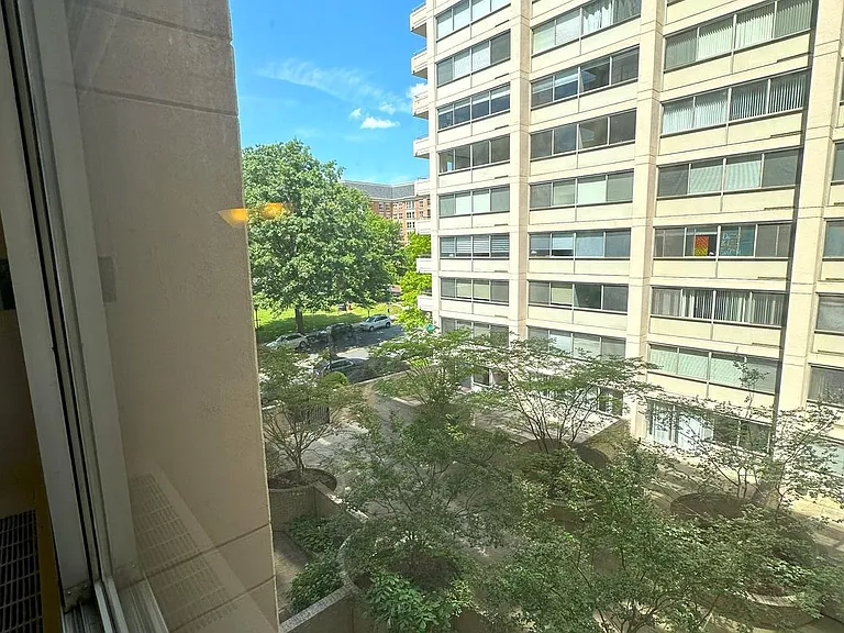 5500 Friendship Blvd #1125N — Photo 15