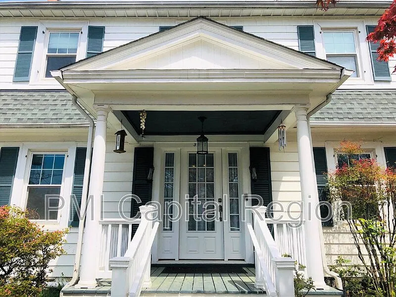 4 bed, 3.5 bath, 2677 sqft, $6,440 — Photo 1